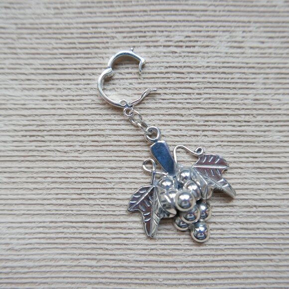 Vintage Mexico Sterling Silver Grape Cluster Pendant & Choker Necklace - Picture 4 of 7